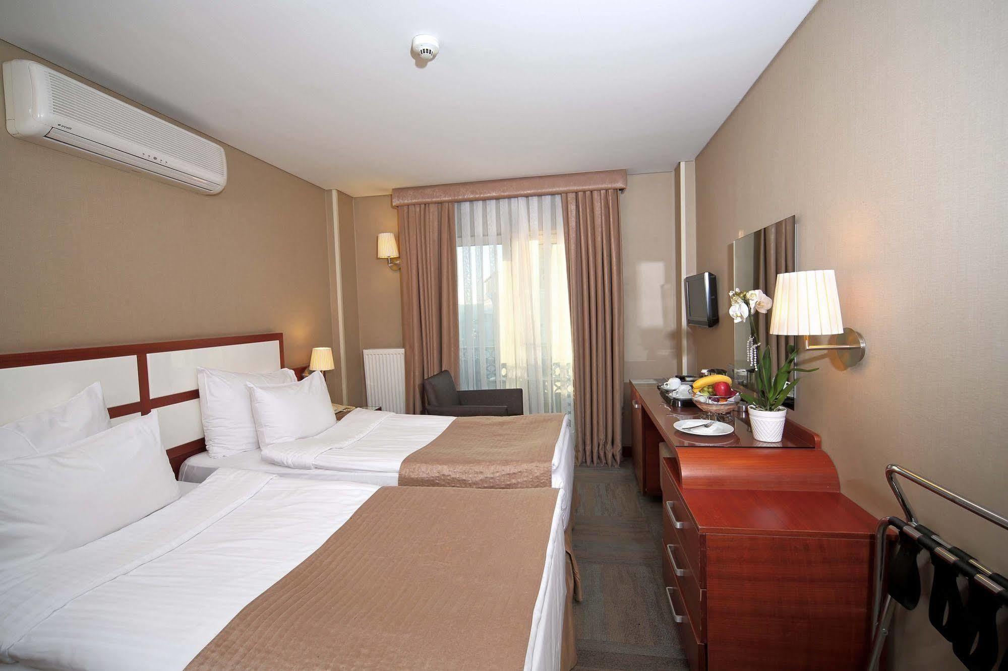 Polatdemir Hotel Istanbul Exterior foto